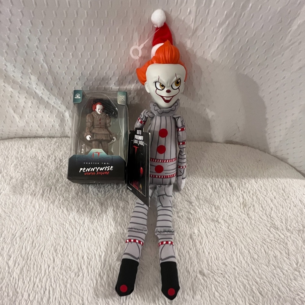 IT Pennywise Chapter 2 Vinyl Figure & Holiday Horribles Roto Phunny 8-inch Plush